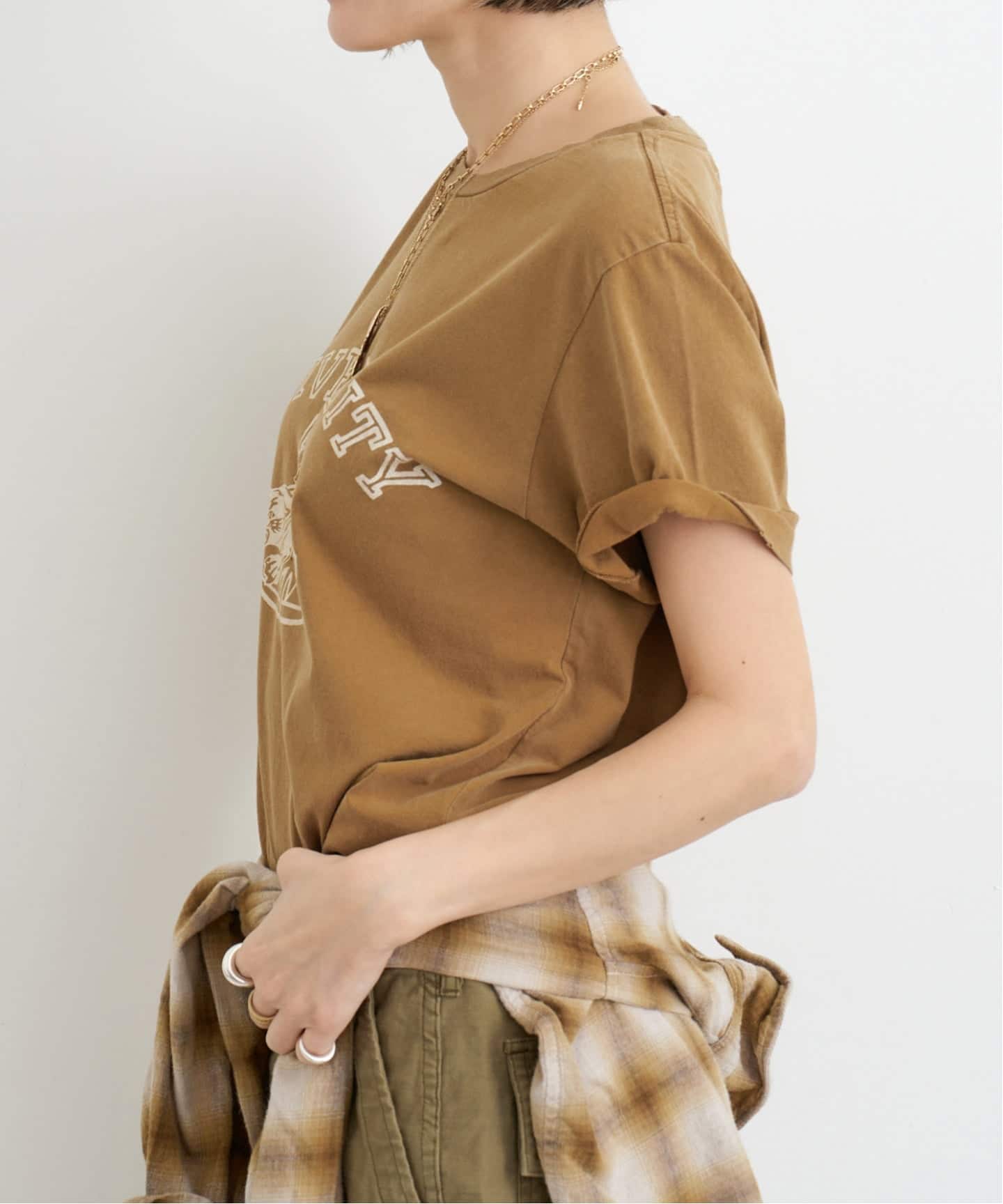 REMI RELIEF/レミ レリーフ】 UNIVERSITY OF T SHIRT（Tシャツ