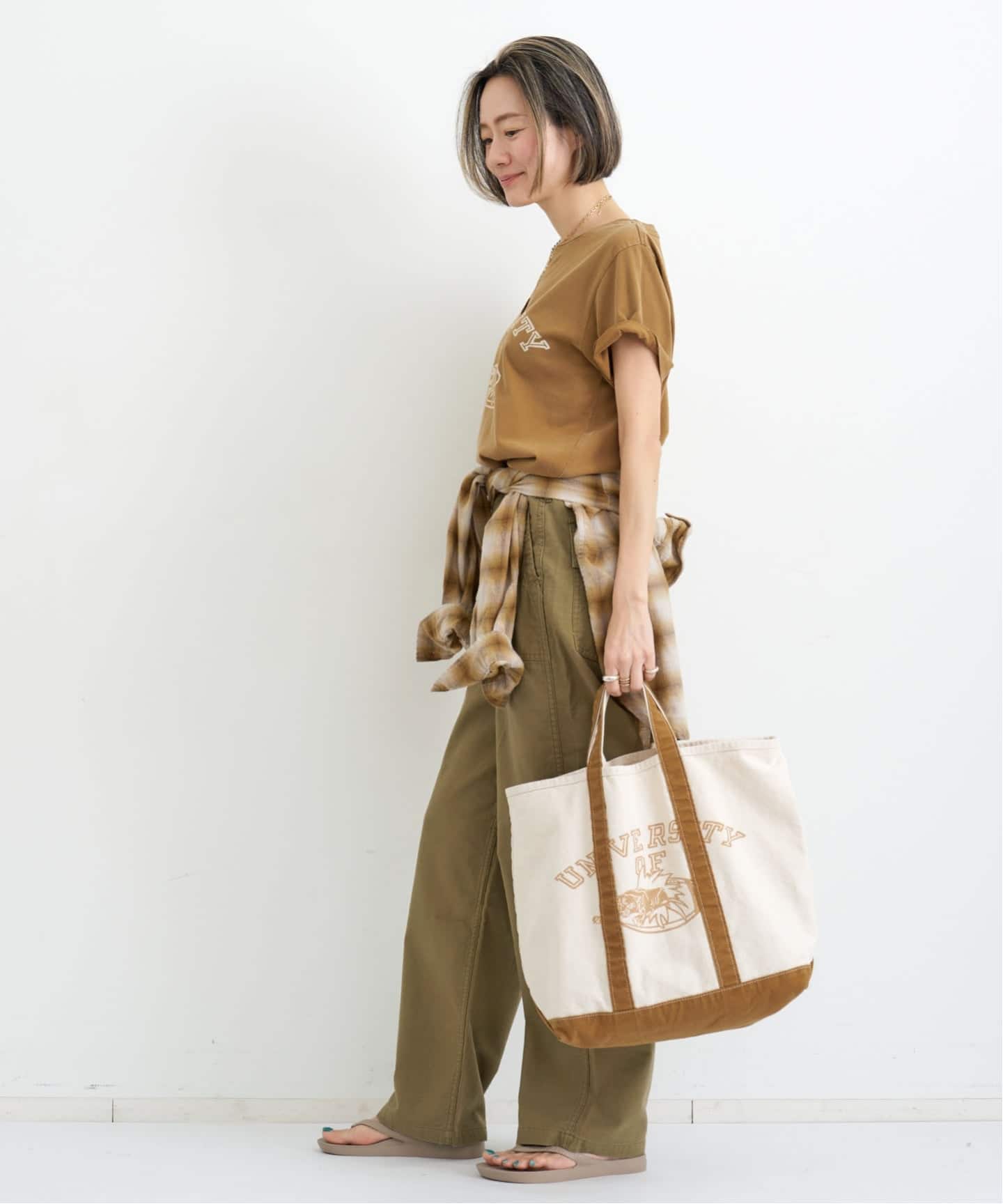 REMI RELIEF/レミ レリーフ】 UNIVERSITY OF T SHIRT（Tシャツ