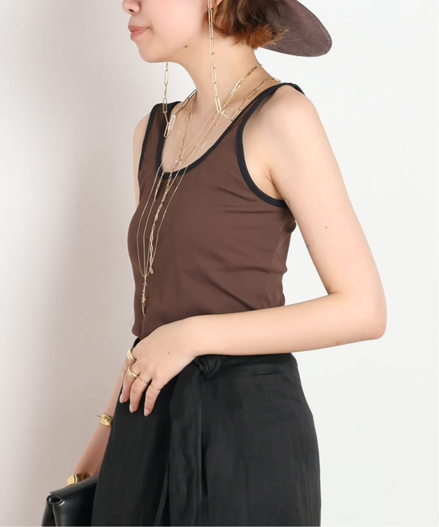 予約》【DAWN/ダン】BICOLOR TANKTOP（カップ付きインナー）｜AP