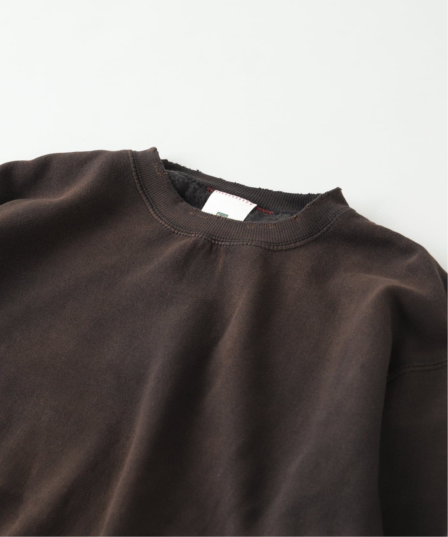 MOOJI MOOJI / ム―ジ ム―ジ CLASSIC CREWNECK AGED（スウェット