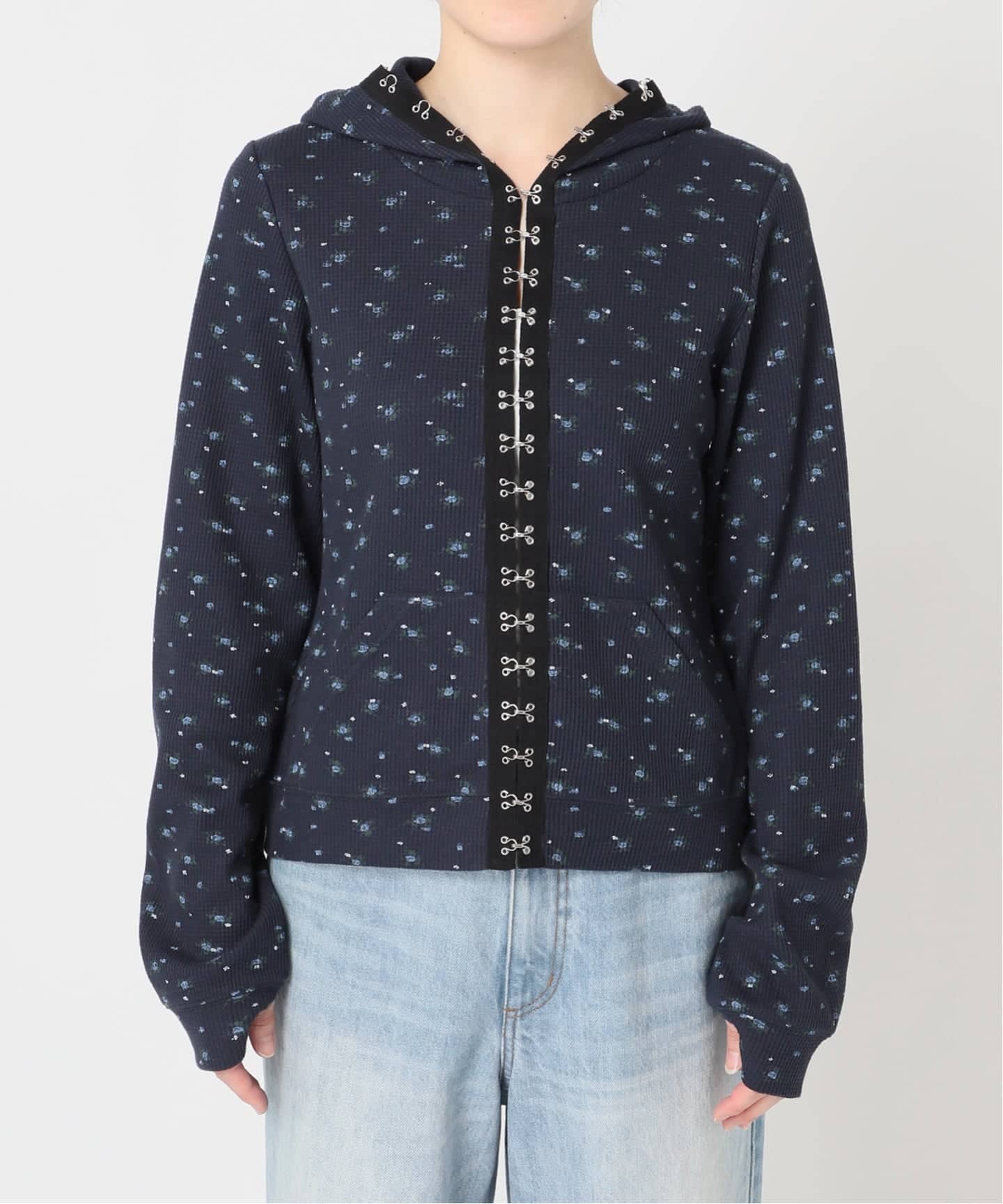 フックディテール ワッフルジップフーディー / J Floral Hook Waffle