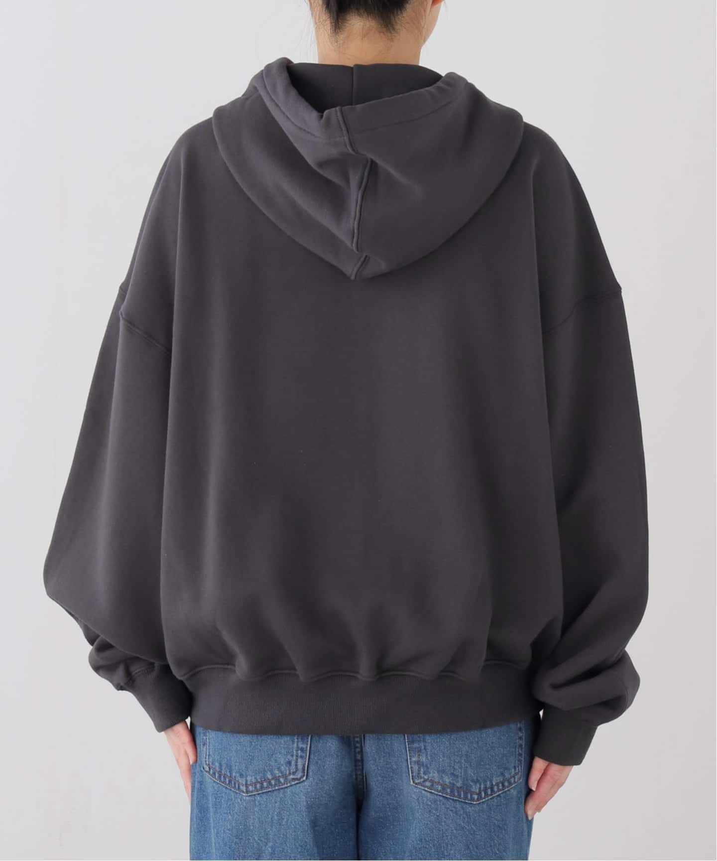 WEB＋一部店舗限定】LOW CLASSIC Lc LOW SOFT SWEAT ZIP-UP HOODIE（T