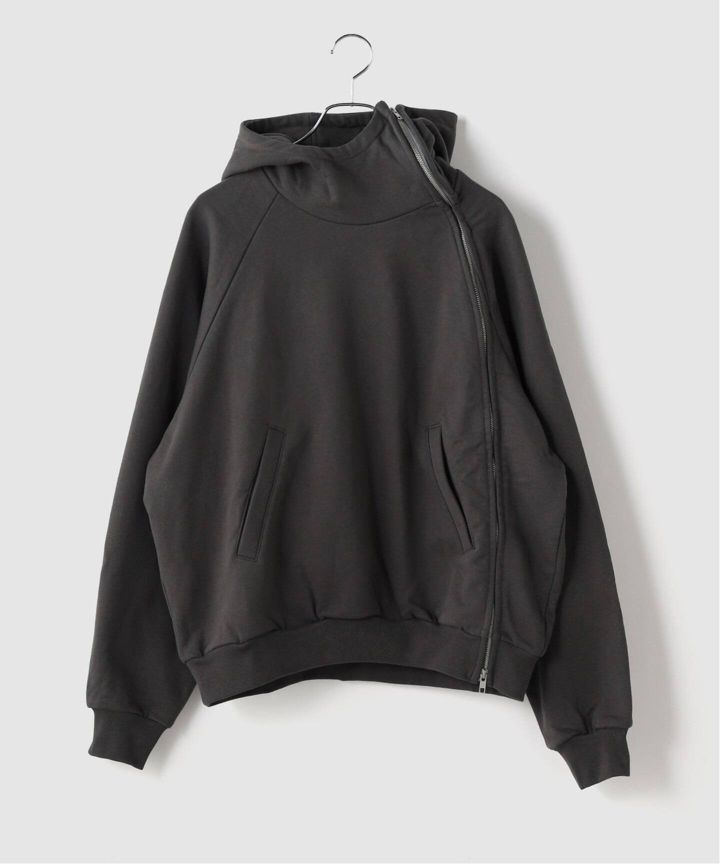 GOAT ESSENCE / ゴートエッセンス CURVED-ZIP HOODIE（パーカー