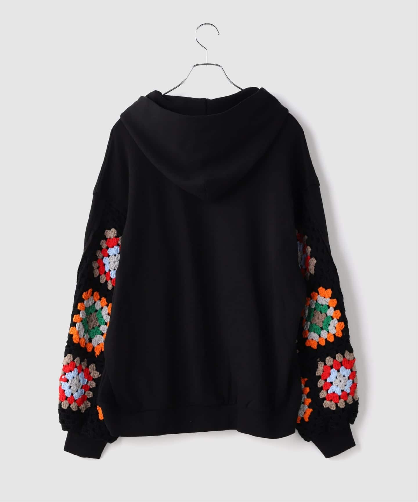 DISCOVERED / ディスカバード CROCHET SLEEVE SWEAT PARKA（パーカー