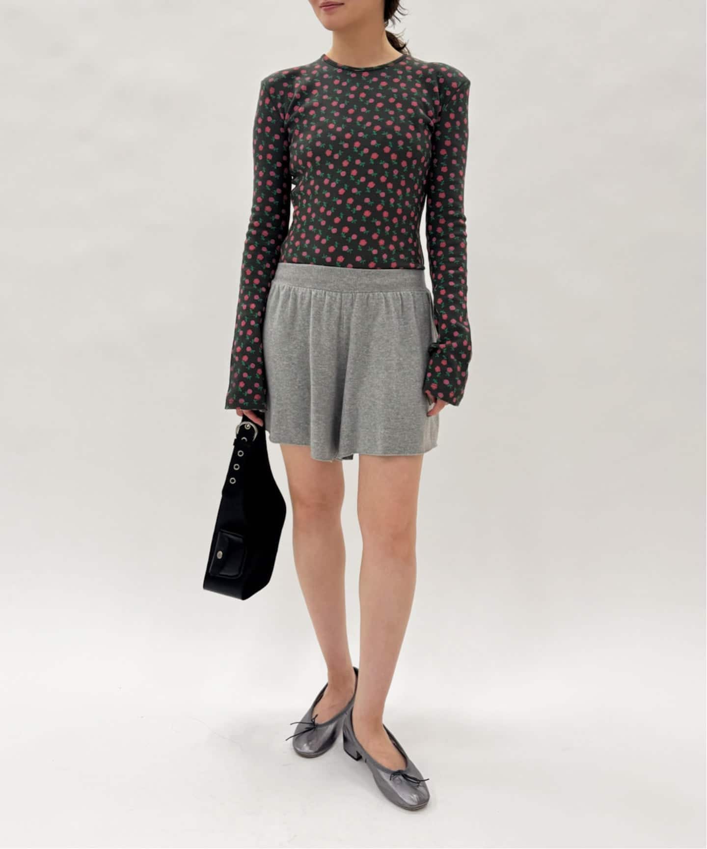 新品タグ付き　HOLIDAY SUPER RIB TOP FLOWER ブルー HOLIDAY/ホリデイ】SUPER RIB TOP FLOWER（Tシャツ／カットソー