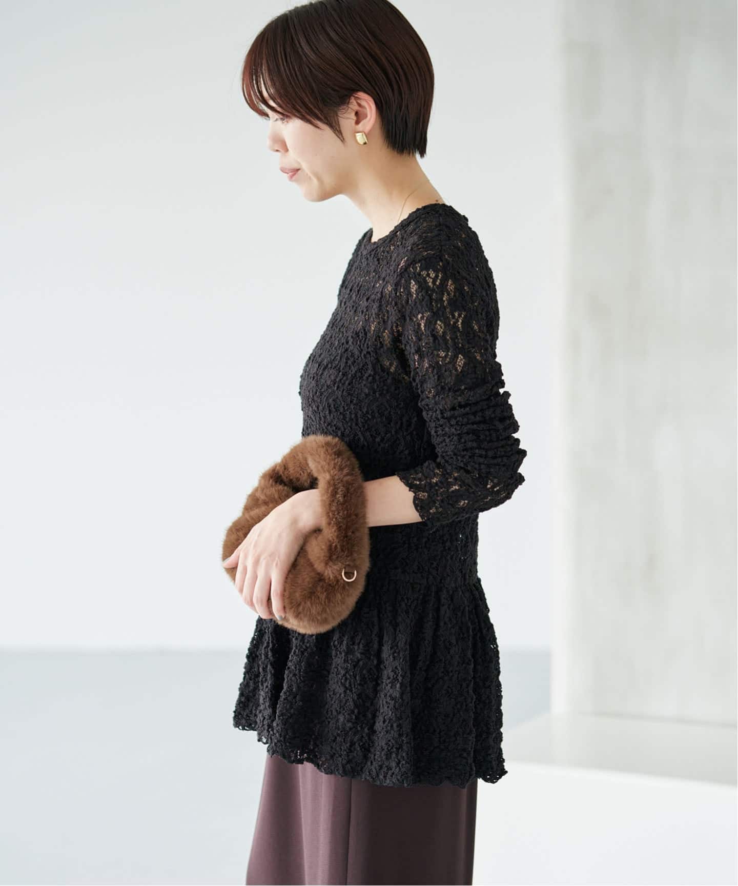 WEB限定/追加予約》Flowerストレッチレース ペプラムプルオーバー（T