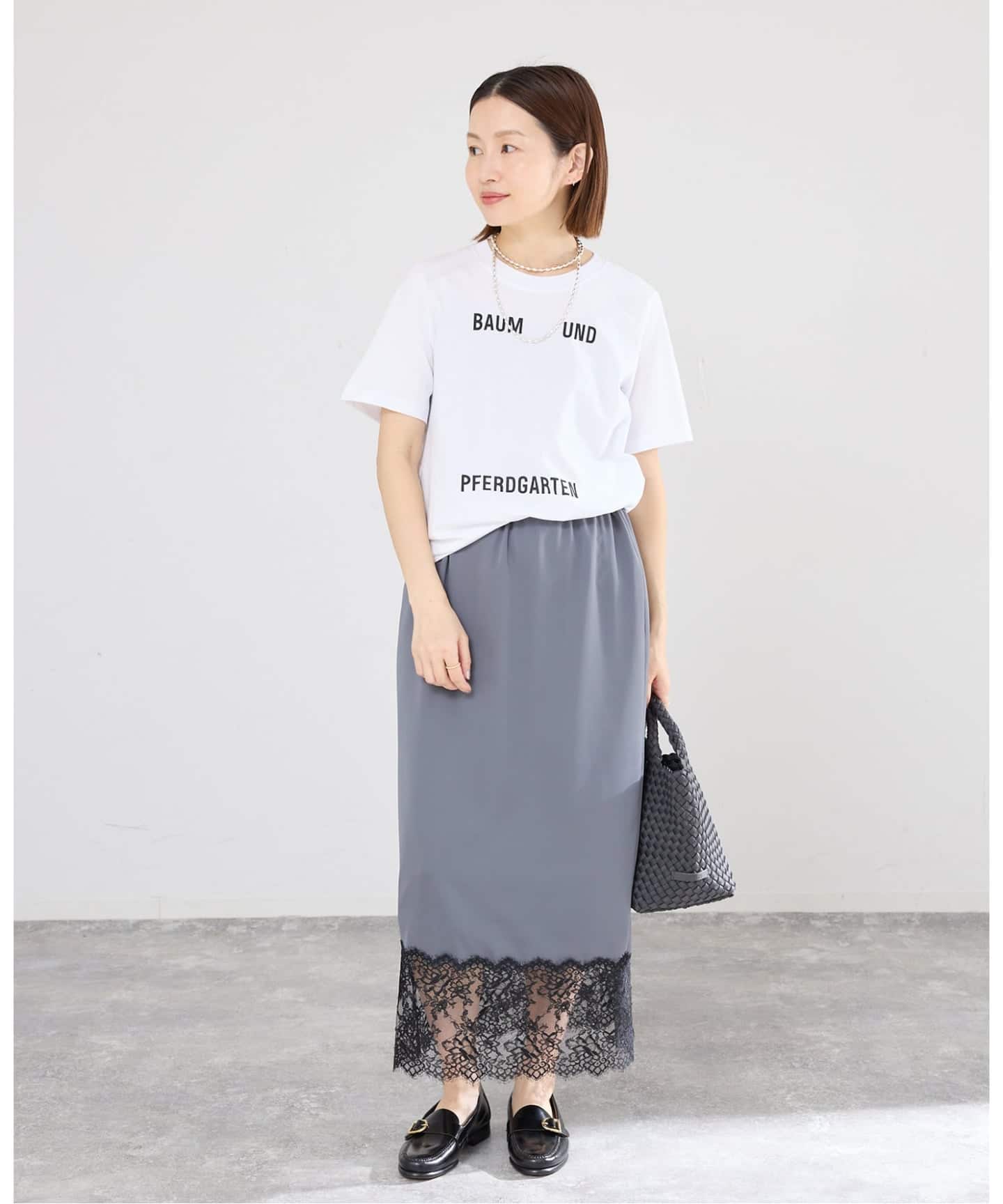 BAUM UND PFERDGARTEN/バウム ウンド ヘルガーデン LOGO T Tシャツ