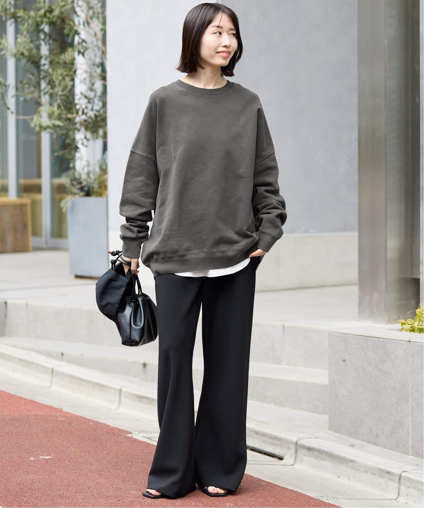 SLOBE IENA ビックシルエットピグメント裏毛プルオーバー WEB限定カラー有り/追加》ビックシルエットピグメント裏毛プルオーバー
