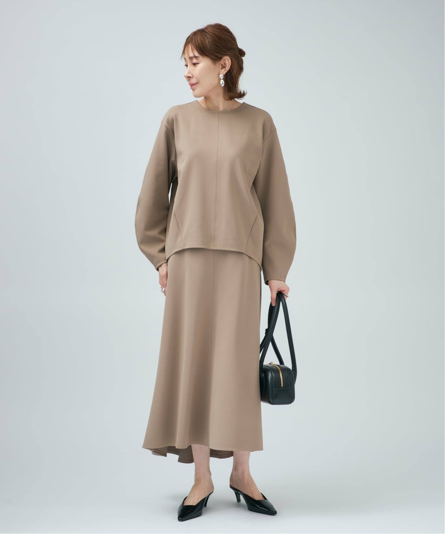 予約》ダンボールコクーンシルエットプルオーバー（Tシャツ