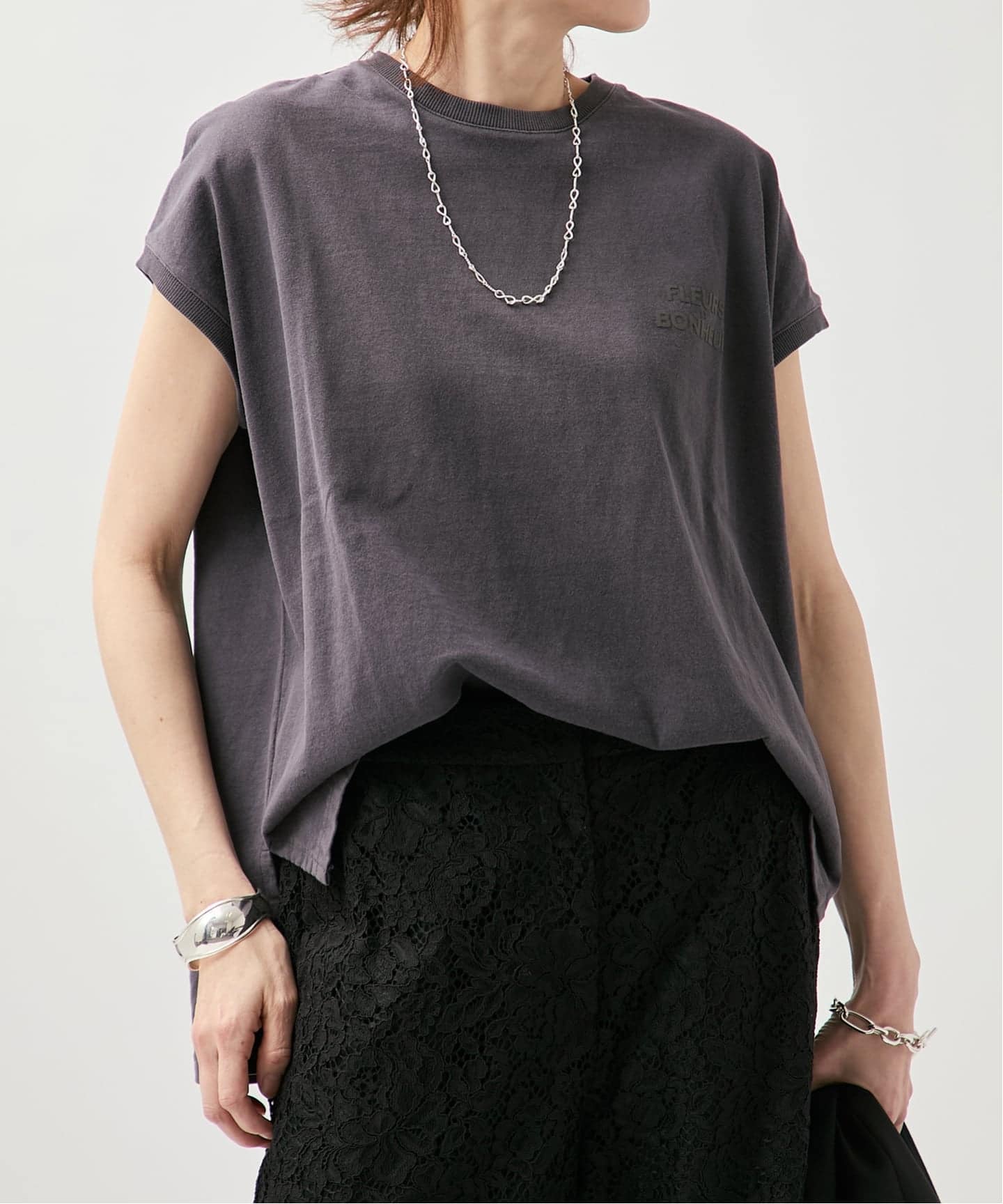 VERMEIL par iena アッパーハイツ カレッジ　Tシャツ　キャメル IENA - VERMEIL par iena アッパーハイツ カレッジ Tシャツ キャメルの
