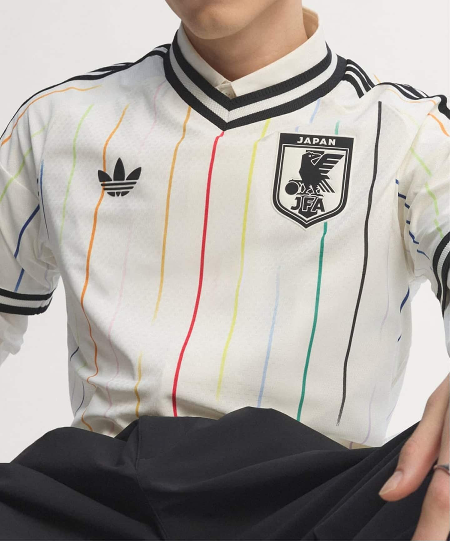予約》adidas W-CUP 2026/27 JFA AWAY AUTHENTIC（Tシャツ／カットソー