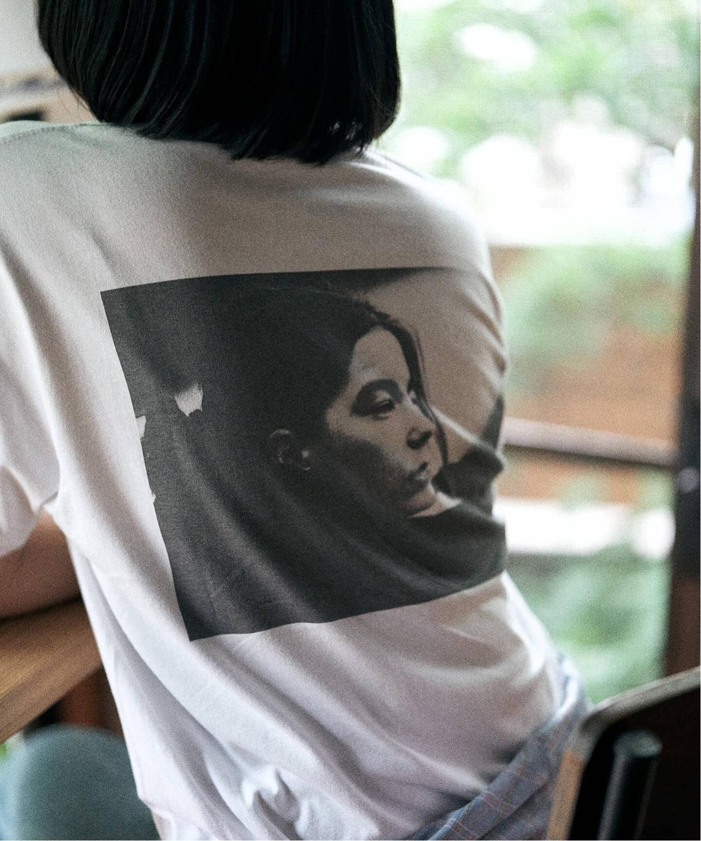 BJORK PHOTO TEE 