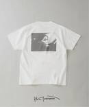 BJORK PHOTO TEE "PORTRAIT" 3 by Kevin Cummins