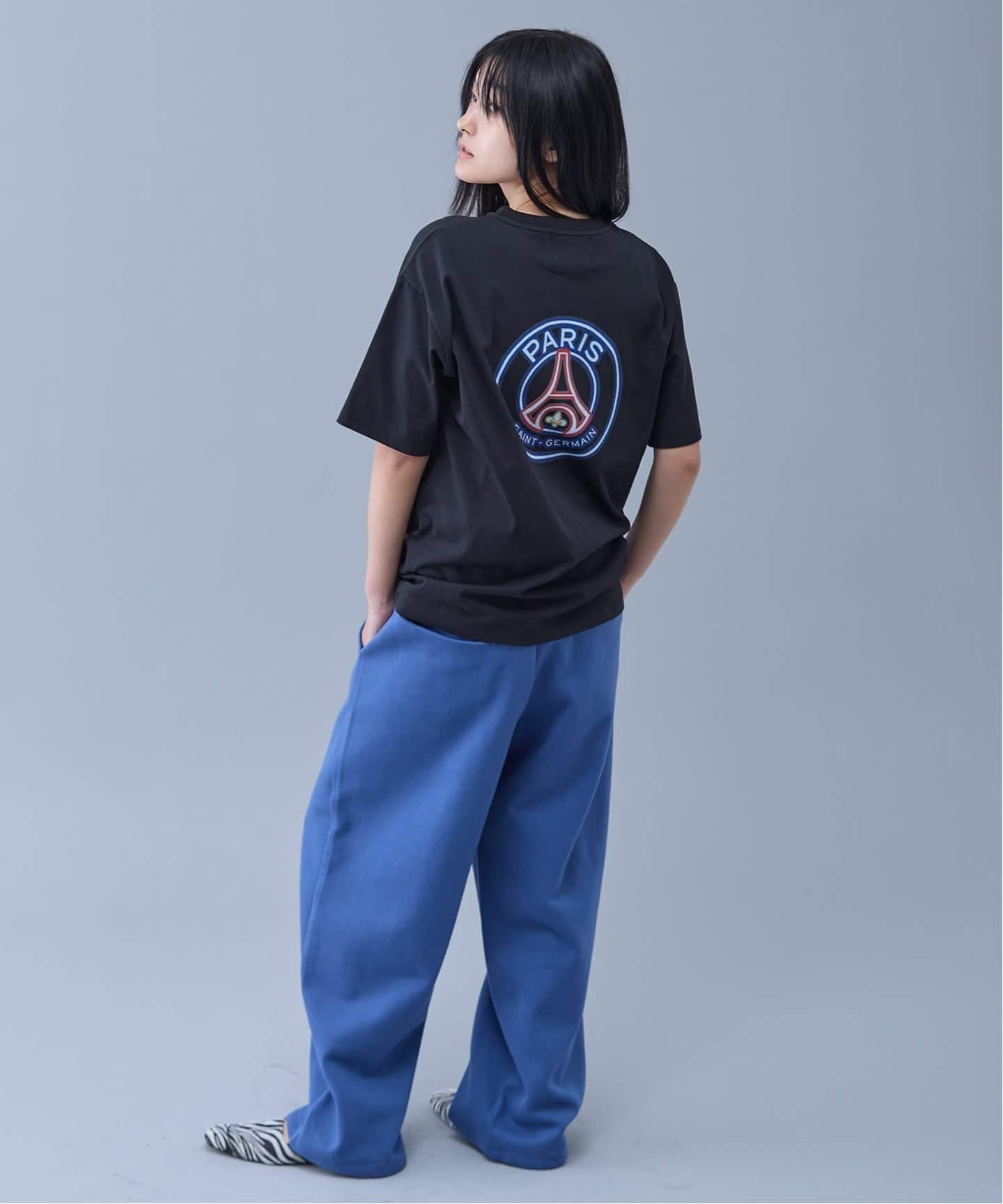 Paris Saint-Germain / パリ・サン＝ジェルマン】 JP NEON EMBLEM TEE