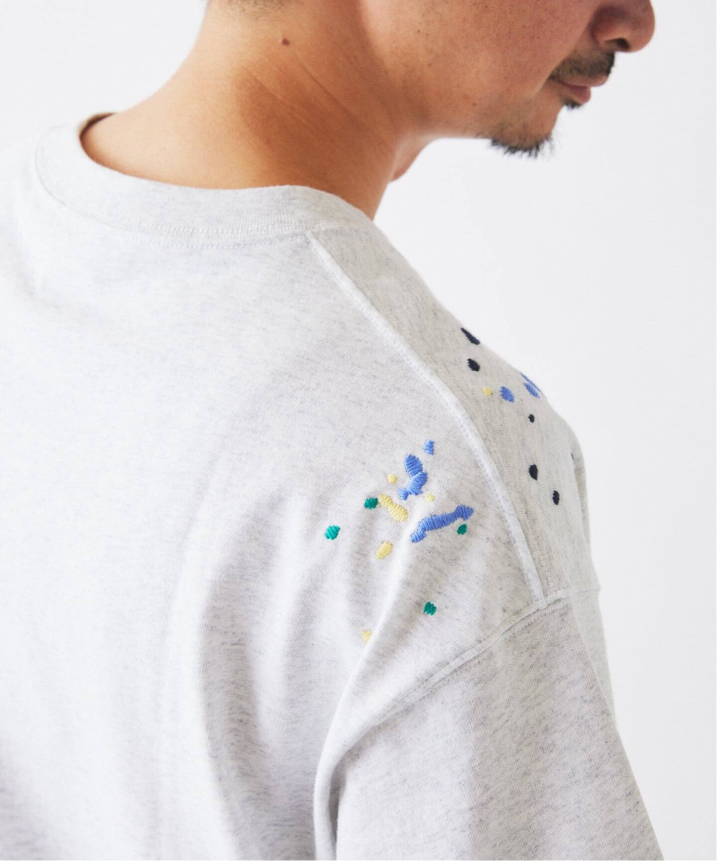 CHAMPION / チャンピオン 別注 刺繍スプラッシュ Tシャツ（Tシャツ