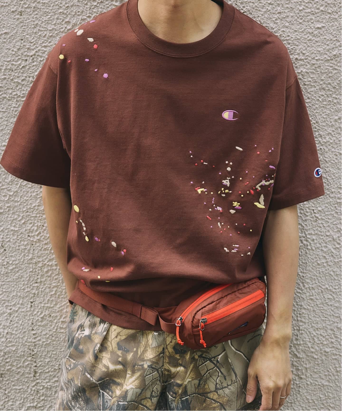 CHAMPION / チャンピオン 別注 刺繍スプラッシュ Tシャツ（Tシャツ