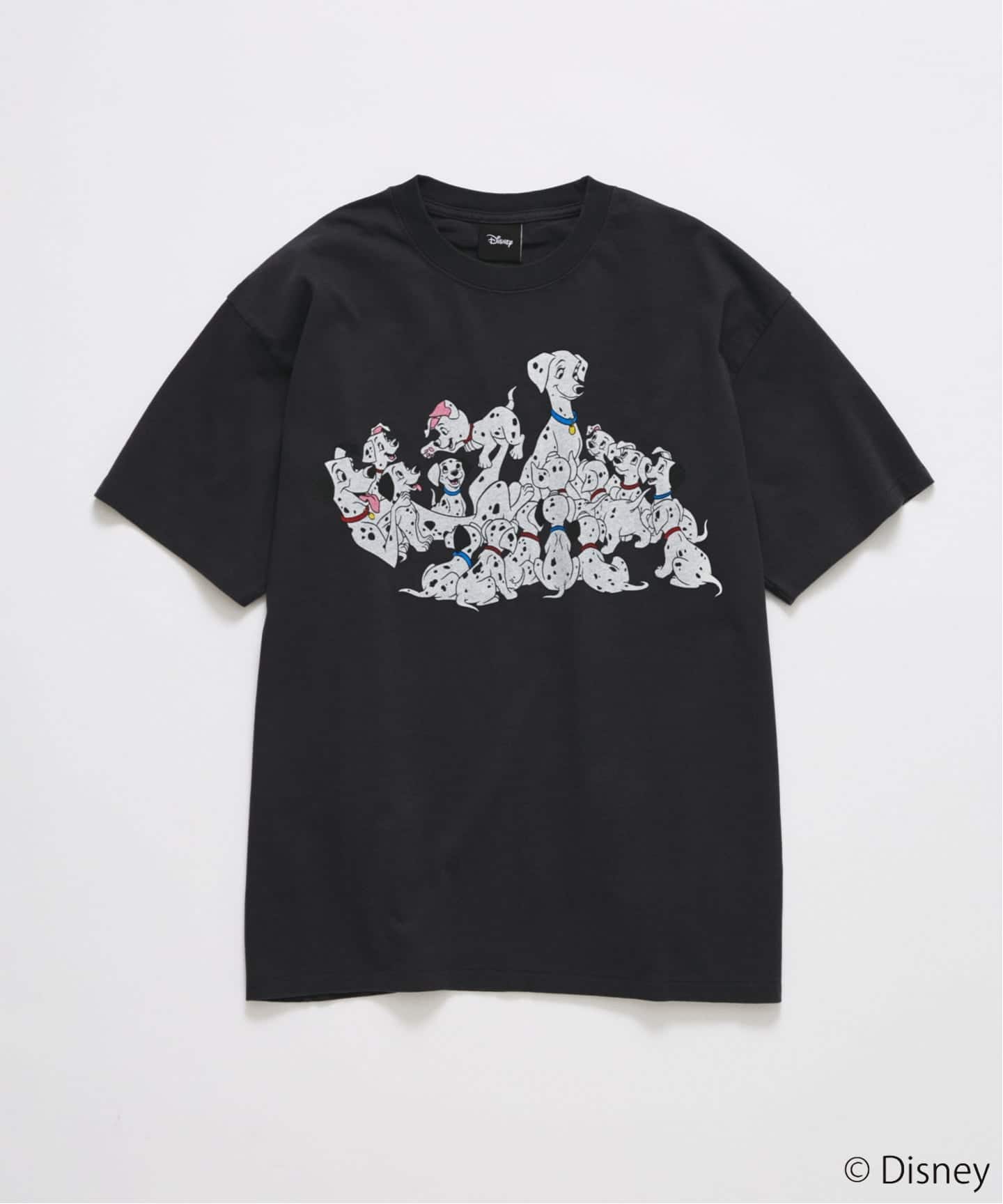 超限定 Disney Tシャツ ディズニー 映画 名作 大集合 総柄 新品未使用 ディズニーの名作映画をモチーフにした、スペシャルグラフィックT