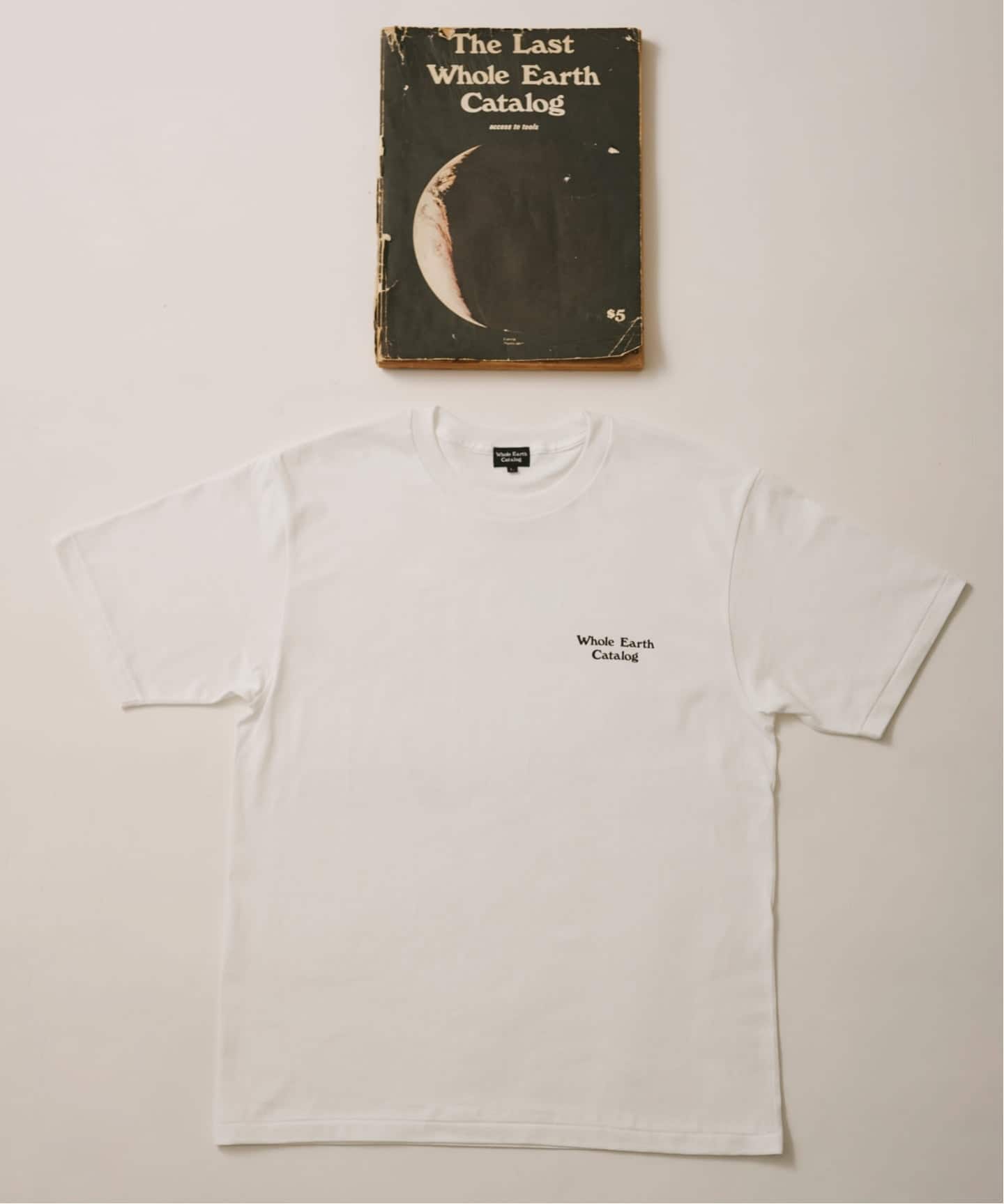 WHOLE EARTH CATALOG PRINT TEE（Tシャツ／カットソー）｜JOURNAL