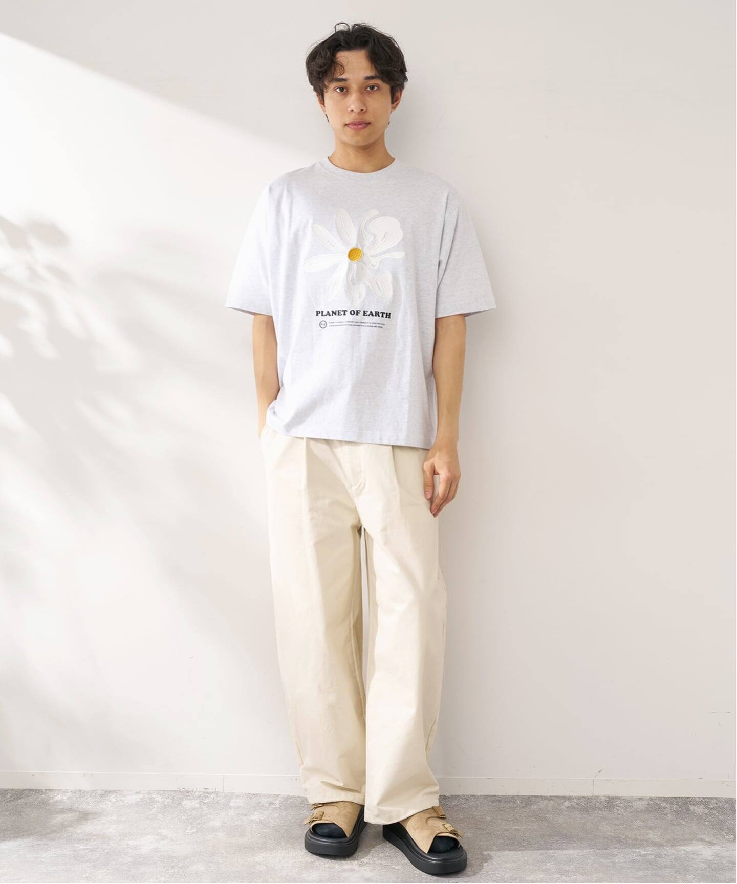 PLANET OF EARTH FLOWER EMB TEE（Tシャツ／カットソー）｜B.C STOCK