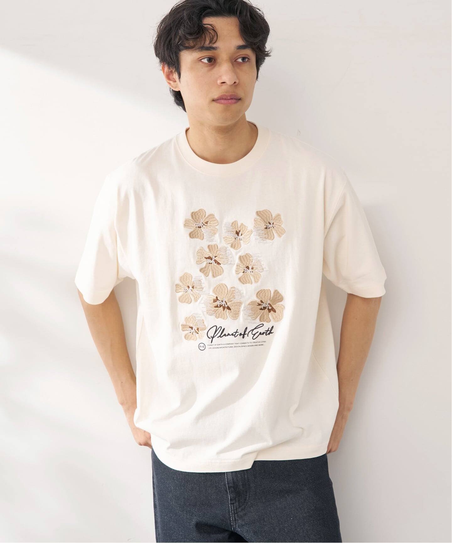 PLANET OF EARTH FLOWER EMB TEE（Tシャツ／カットソー）｜B.C STOCK