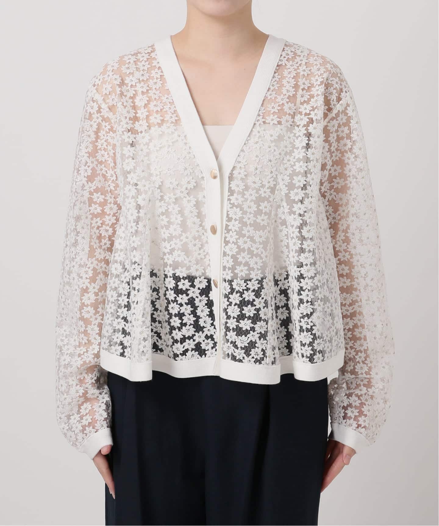 予約》【洗える】フラワーレースカーディガン（カーディガン）｜La