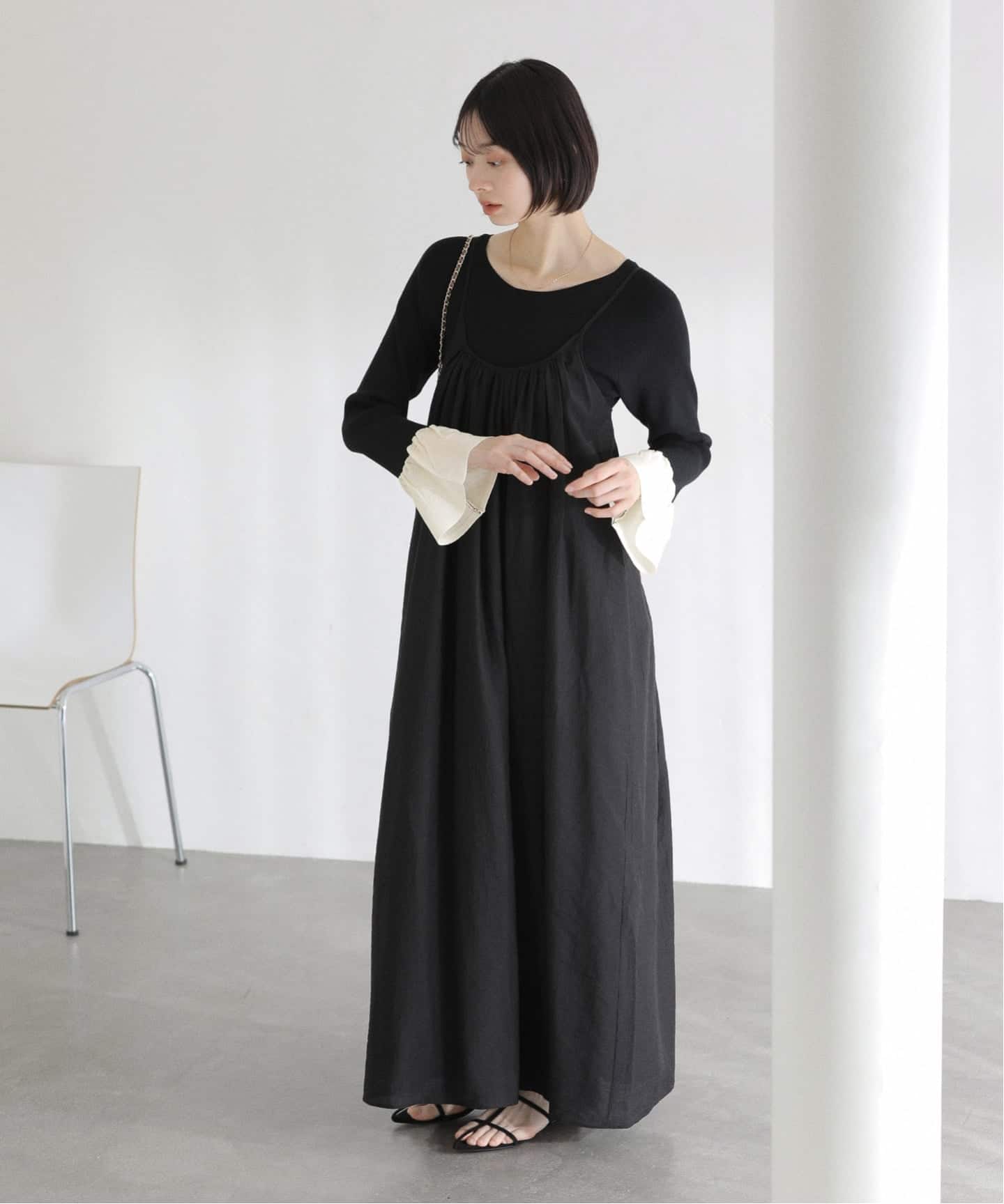 新品　La TOTALITE フリルスリーブワンピース　ブラック 予約》【洗える】フリルスリーブニット（ニット／セーター）｜La