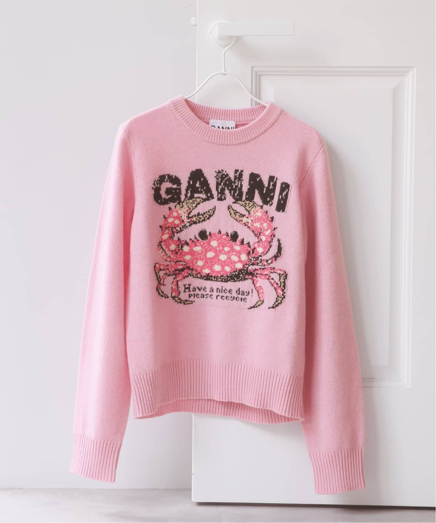 新宿・WEB限定 / 予約》GANNI / ガニー Graphic Wool Sweater Crab