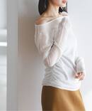 《予約》オフショルドレープニット