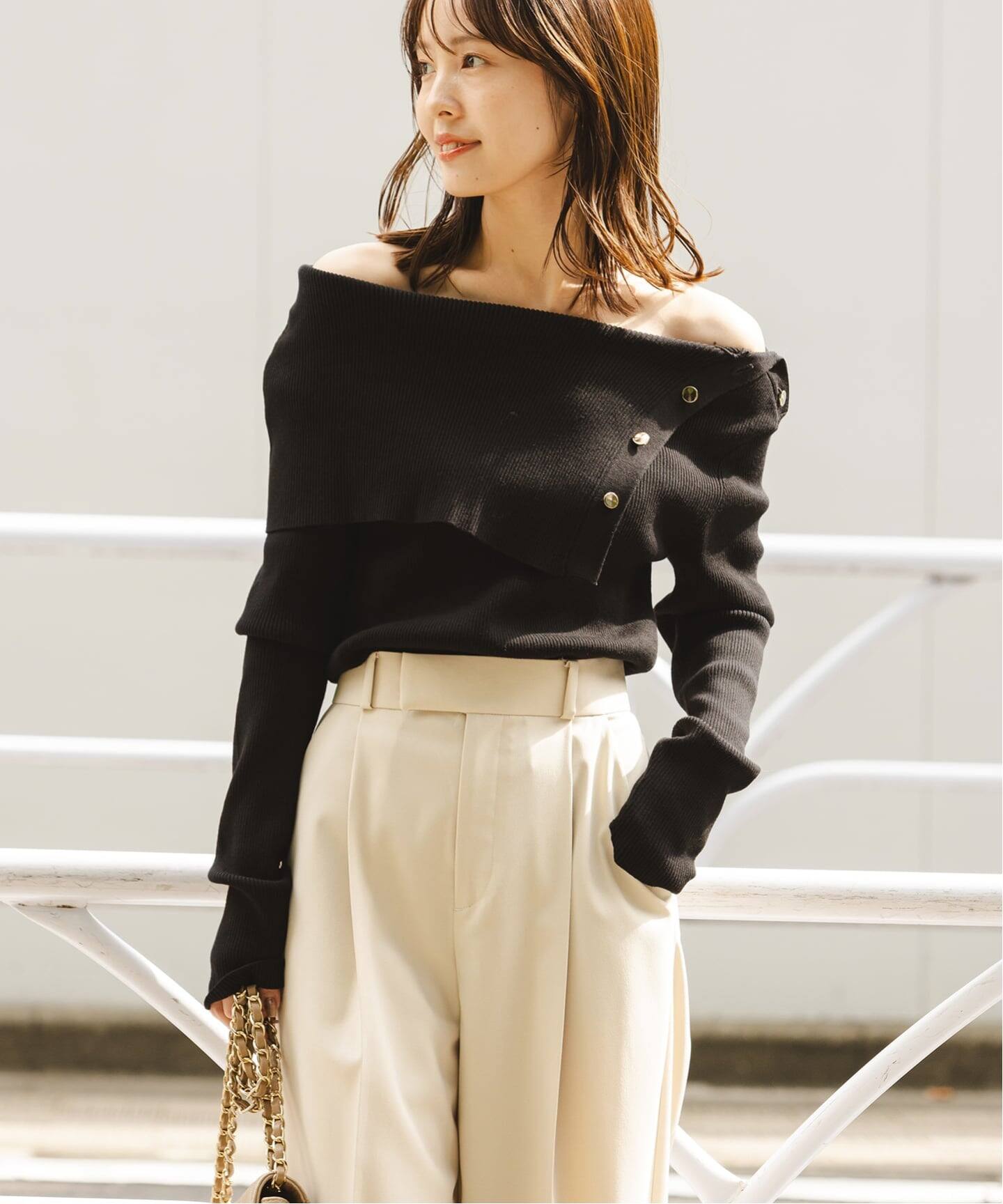 WEB＆一部店舗限定追加》ショルダーボタンタイトリブニット（ニット