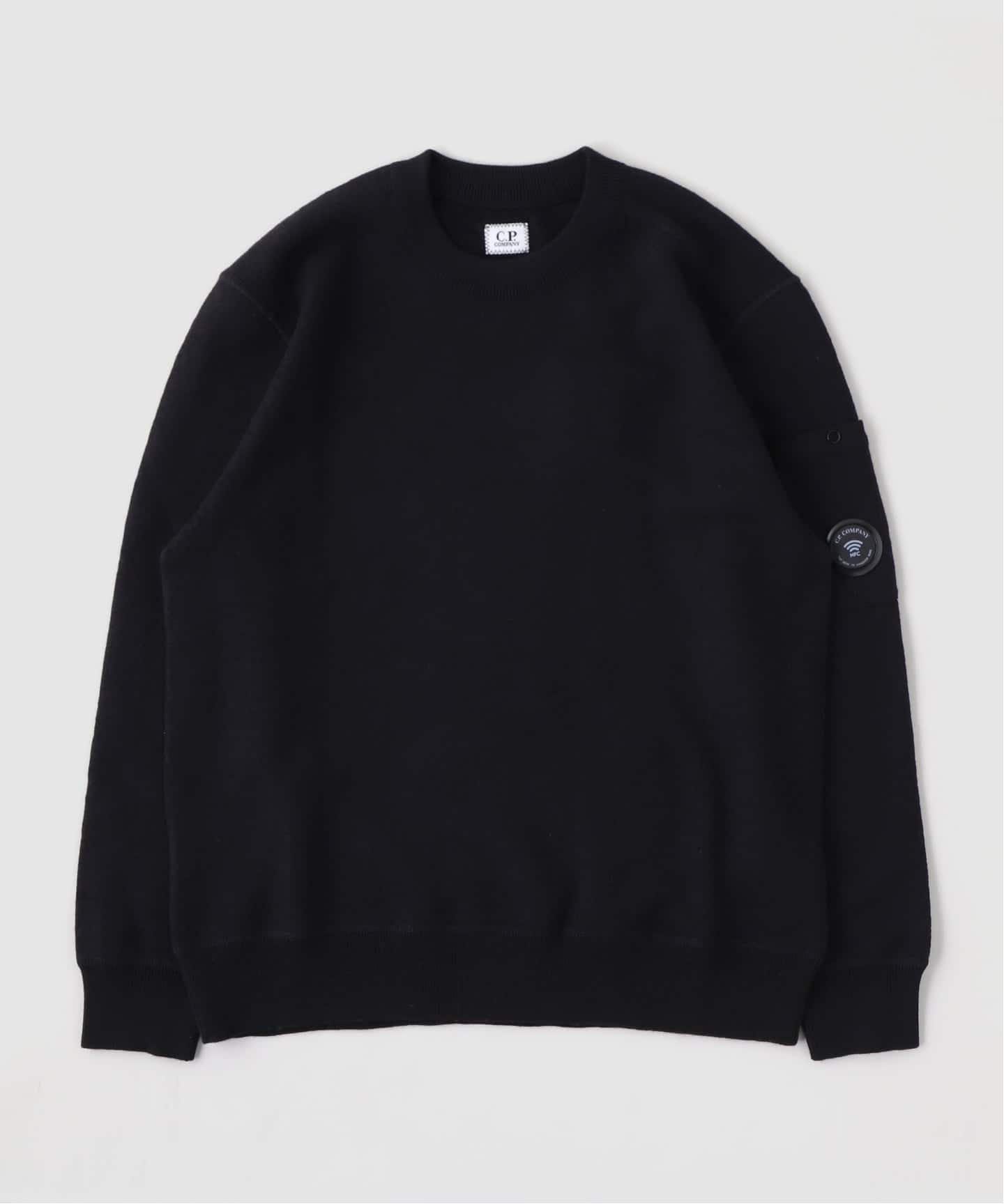 C.P.Company / シーピーカンパニー CREWNECK IN MERINO WOOL MIX