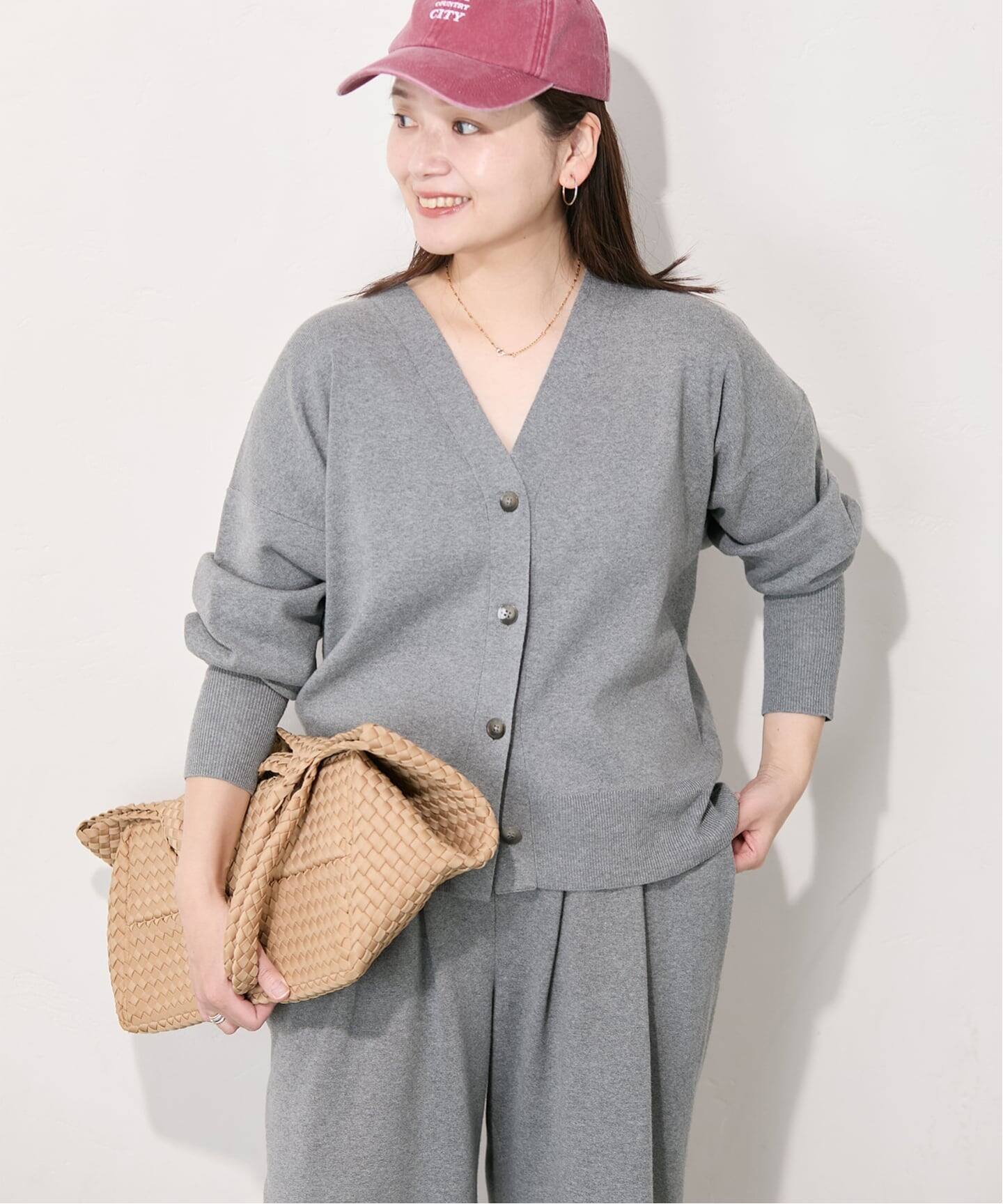 美品♪アパルトモン コットンシルクVネックカーディガン ブラック SALON adam et ropé(サロン アダム エ ロペ) / 【WEB・一部店舗限定