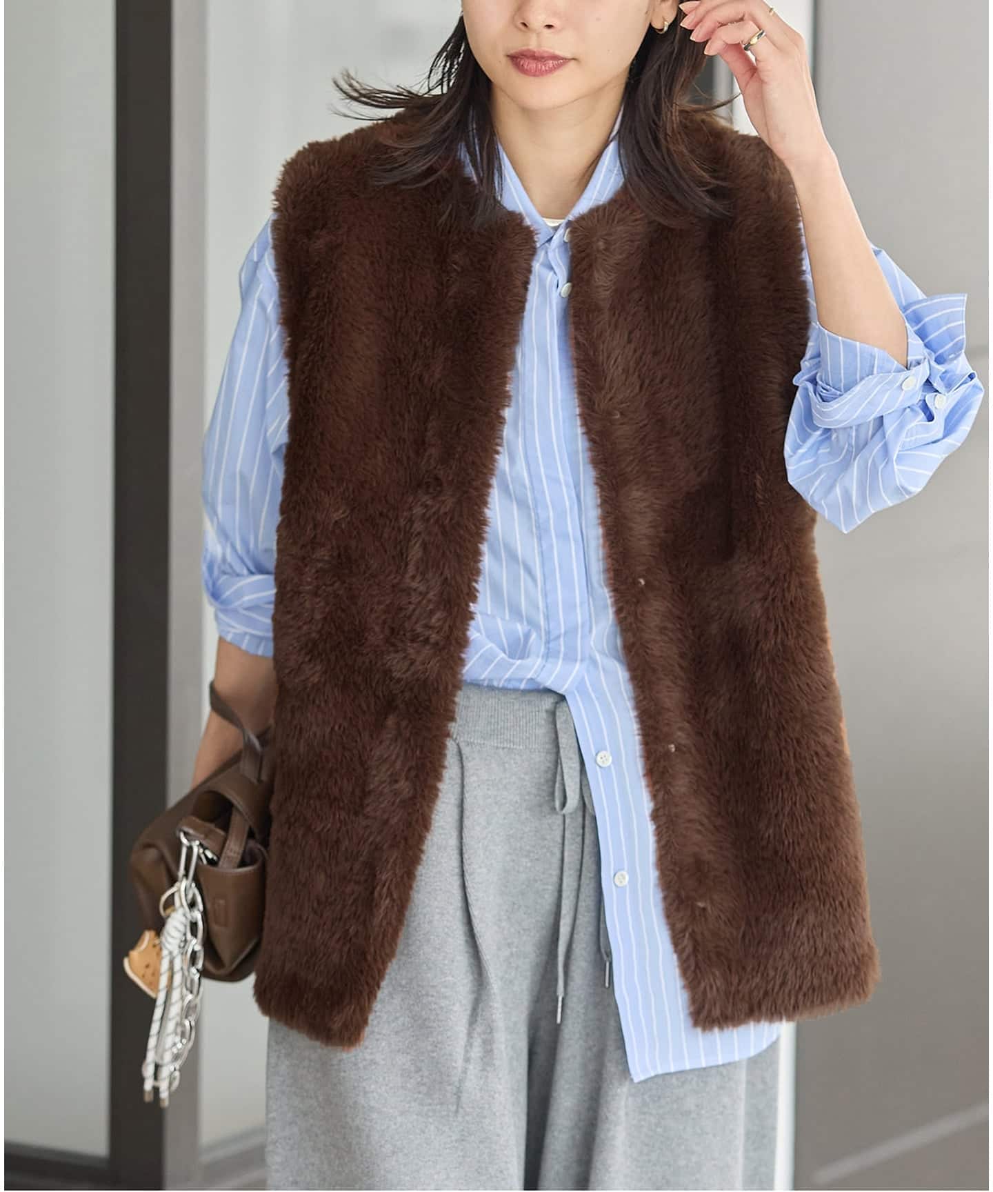 美品 25AW ジャーナルスタンダード ダブルフェイスフェザークルーネックベスト 追加予約》ダブルフェイスフェザークルーネックベスト（ベスト