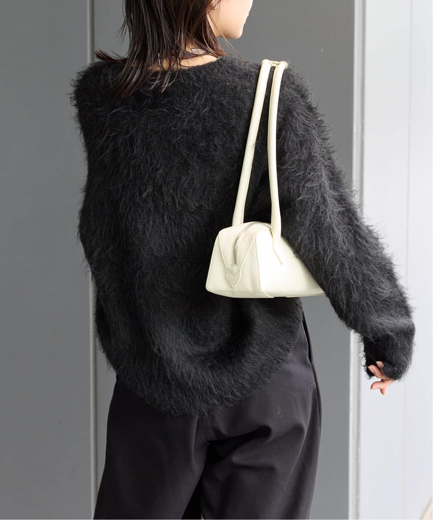 WEB限定追加》シャギークルーネックプルオーバー（ニット／セーター