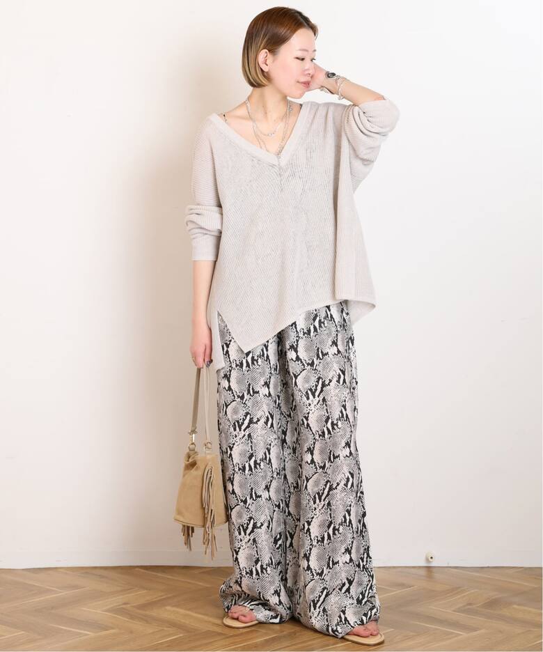 リネンVネックニット（ニット／セーター）｜AP STUDIO（エーピー
