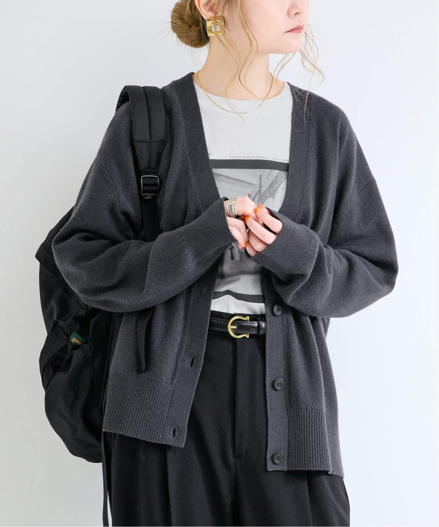 予約》【WEB+一部店舗限定】ウールカシミヤVネックカーディガン