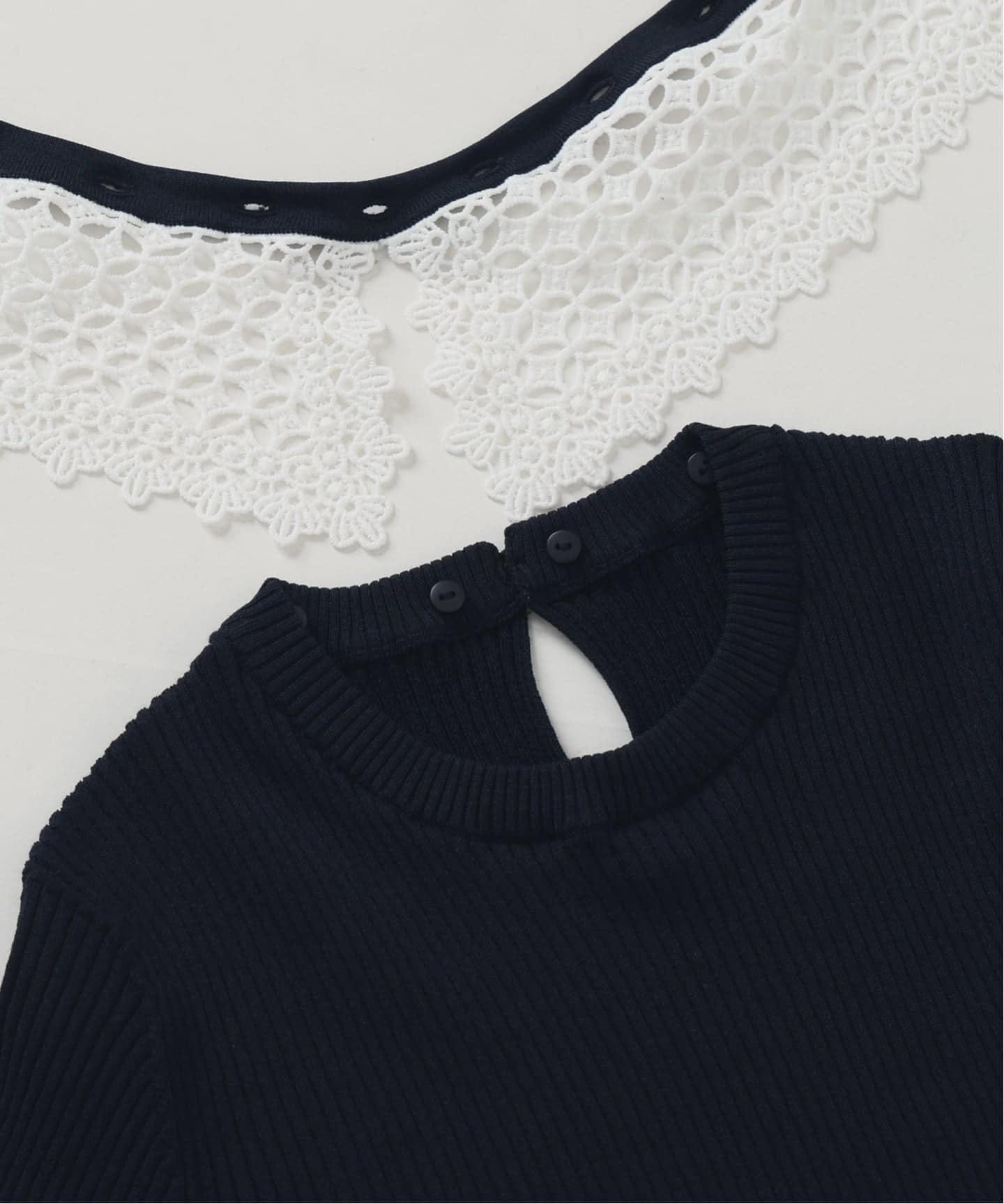 予約》レース襟 RIBホールガーメントプルオーバー（ニット／セーター