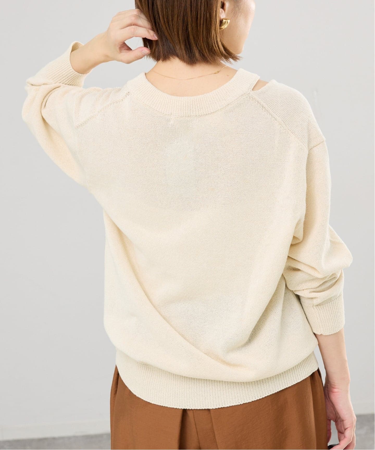 イエナ 大人気 Vネックプルオーバー ナチュラル IENA（イエナ）の「ウォッシャブルラクーンMIX Vネックプルオーバー