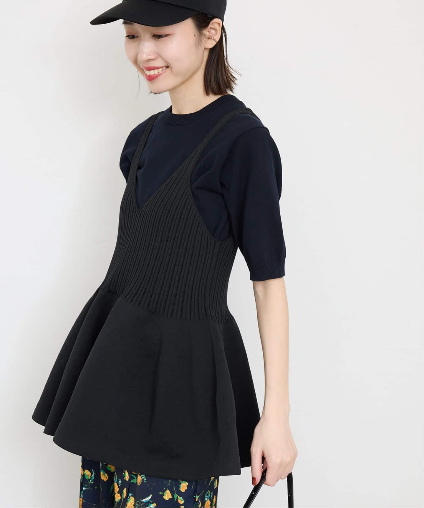 美品　スローブイエナ ぺプラムビスチェ　完売品 スローブイエナ ペプラムビスチェ - メルカリ