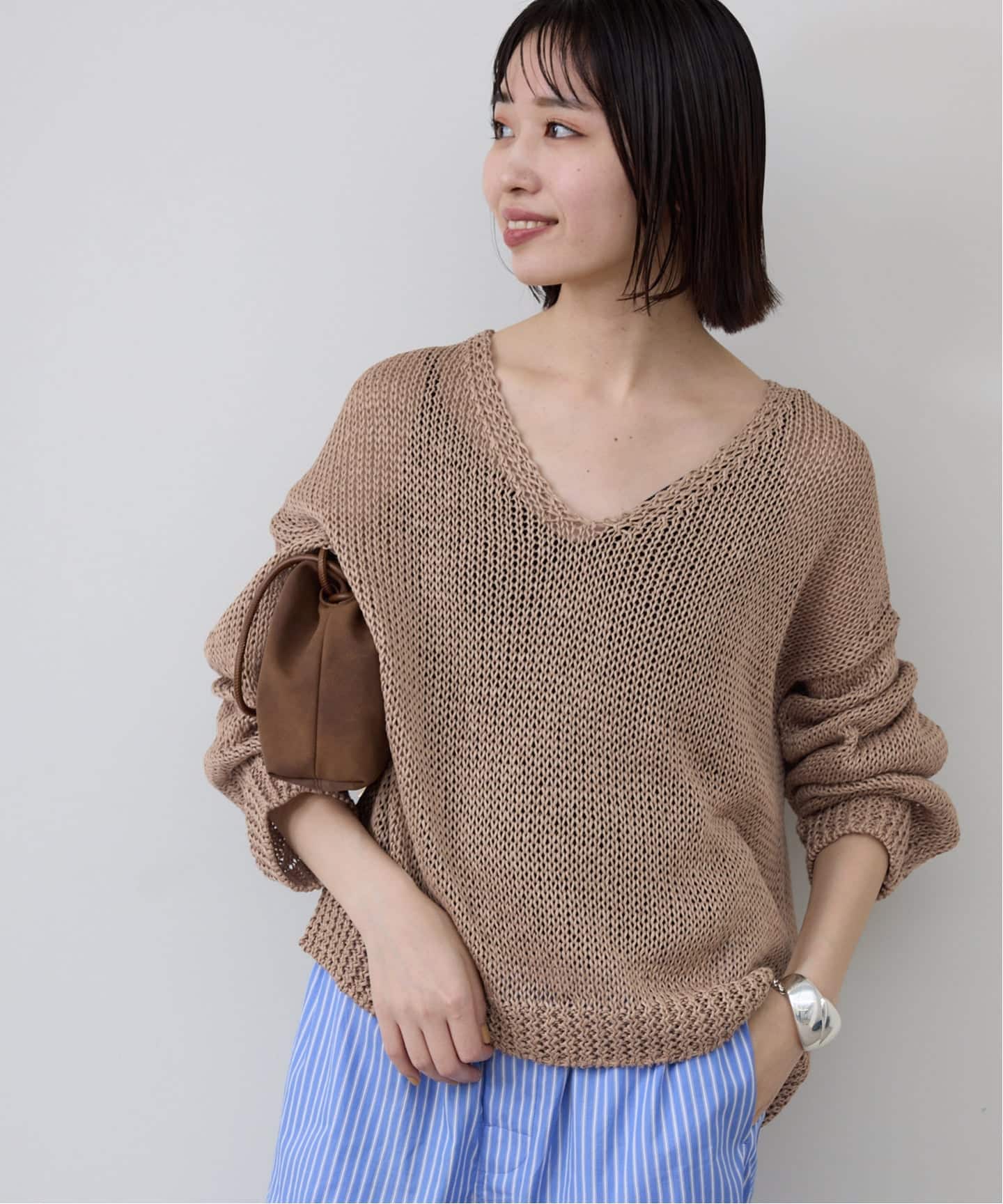 SLOBE IENA ギマヤーンVネックプルオーバー ギマヤーンVネックプルオーバー｜フォーワンセブン スローブイエナの