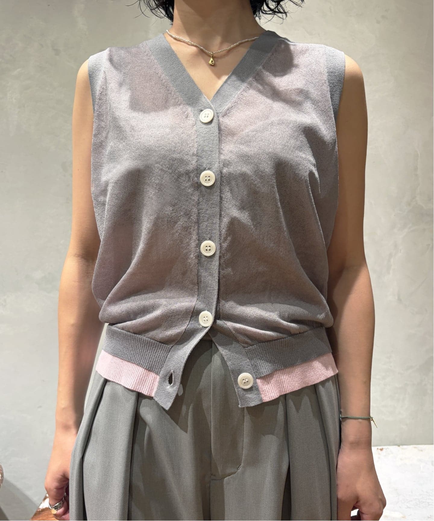 予約》《手洗い可》IENA LA BOUCLE シアーニットバイカラーベスト