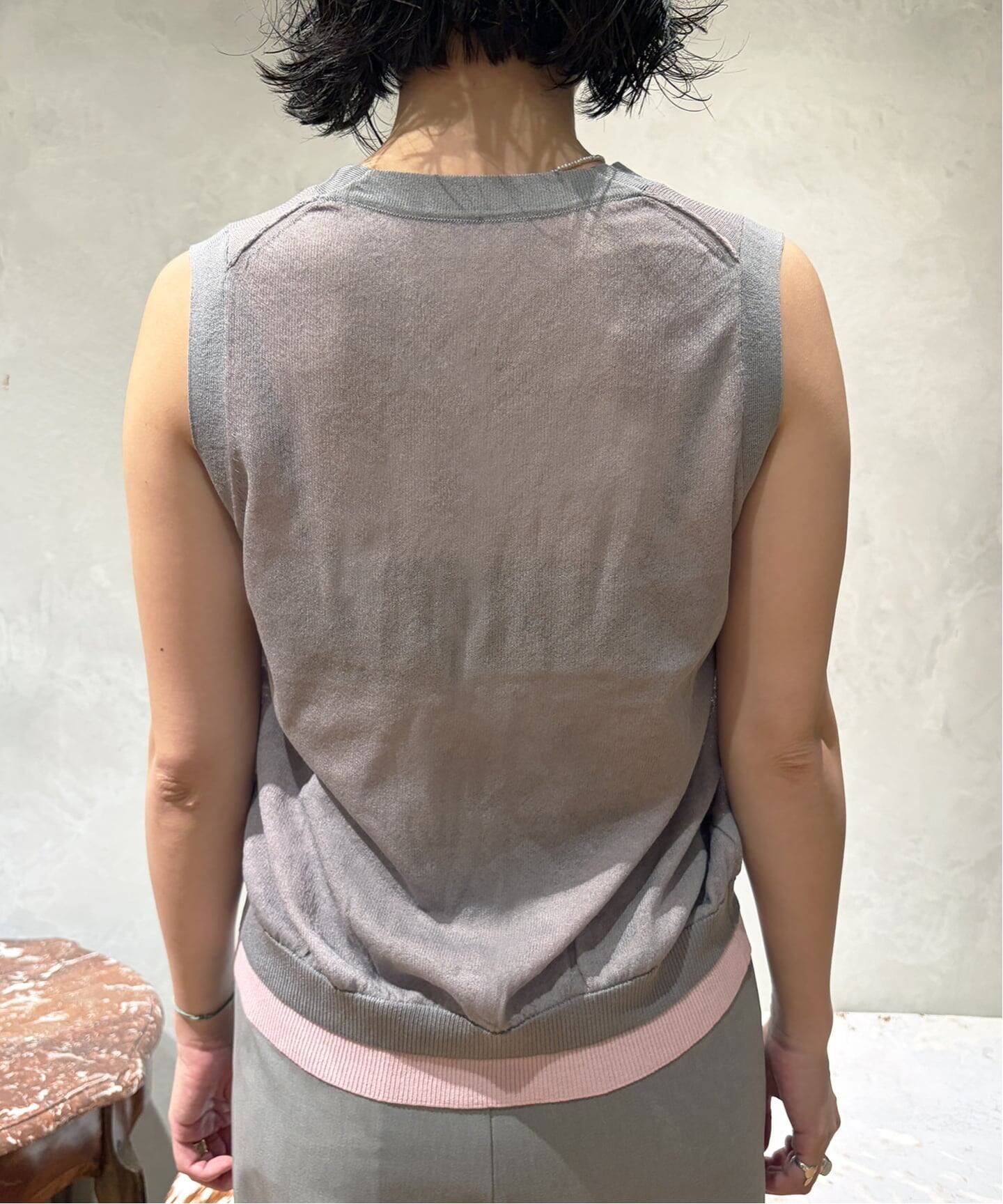 予約》《手洗い可》IENA LA BOUCLE シアーニットバイカラーベスト
