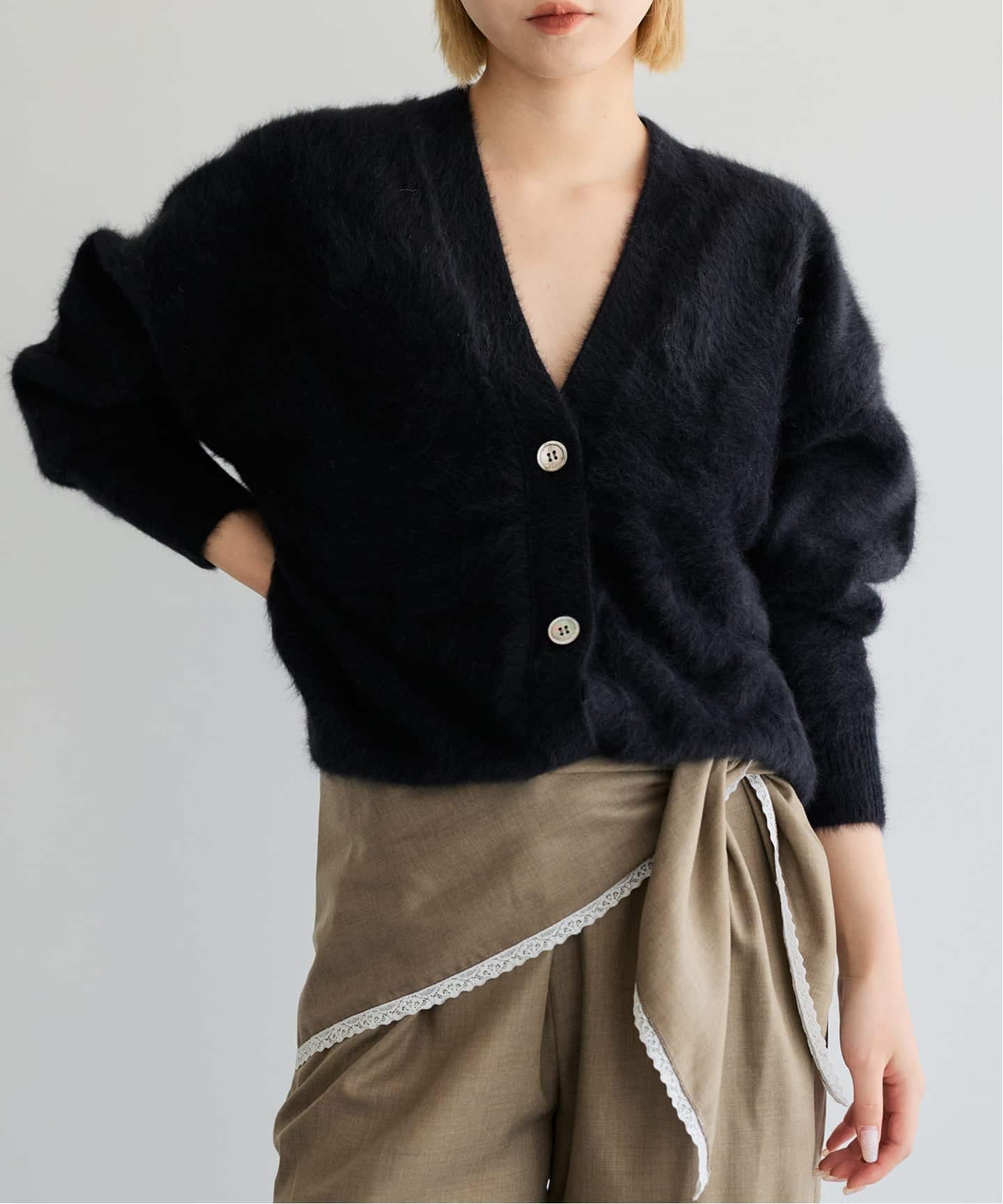 予約》IENA LA BOUCLE フォックス カシミヤ Vカーディガン（ニット