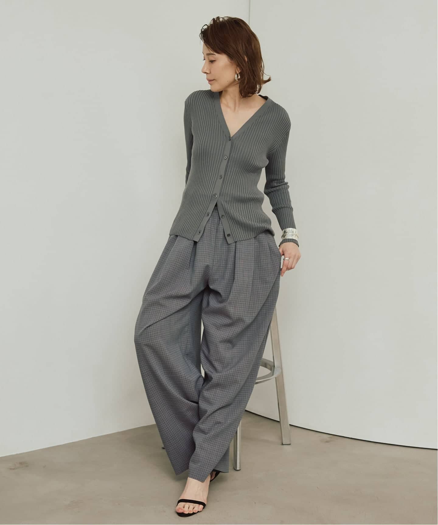 予約》イタリア糸 RIB Vネックカーディガン（カーディガン）｜VERMEIL