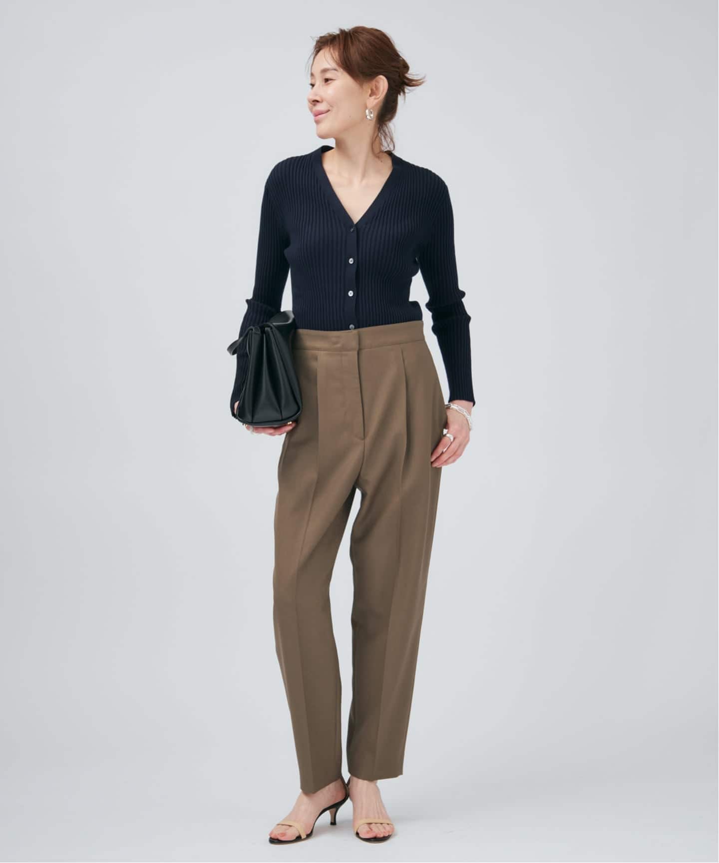 お値引き 新品 イタリア糸 RIB Vネックカーディガン 予約》イタリア糸 RIB Vネックカーディガン（カーディガン）｜VERMEIL