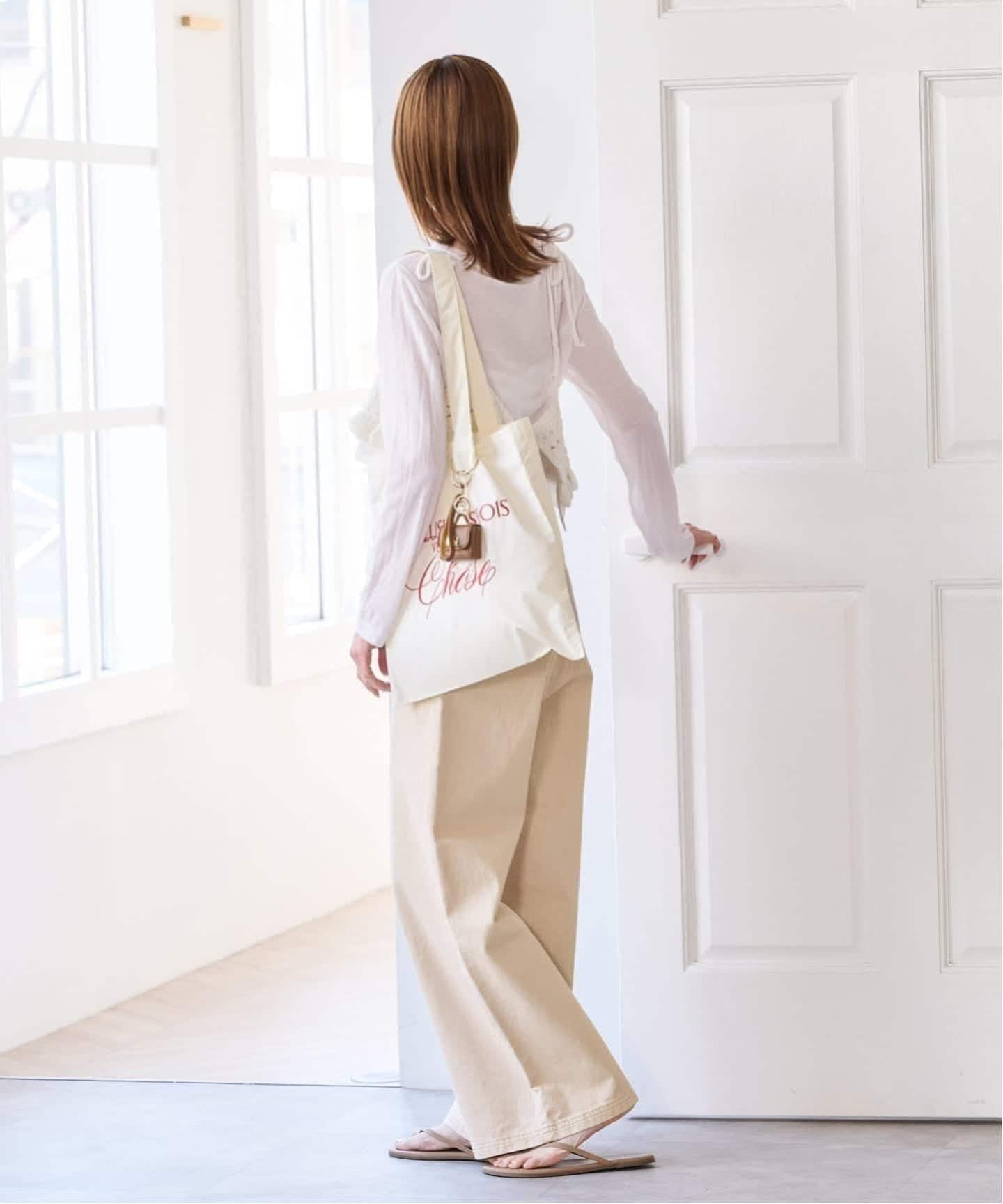 Atelier Edition/アトリエ エディション HAND KNITTED FRILL BUSTIER