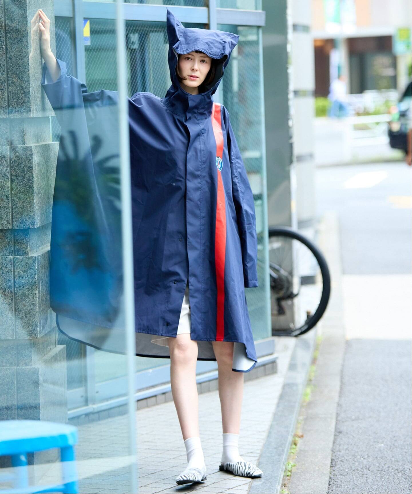 PSG x ATOM RAIN PONCHO（ポンチョ・マント）｜Paris Saint-Germain