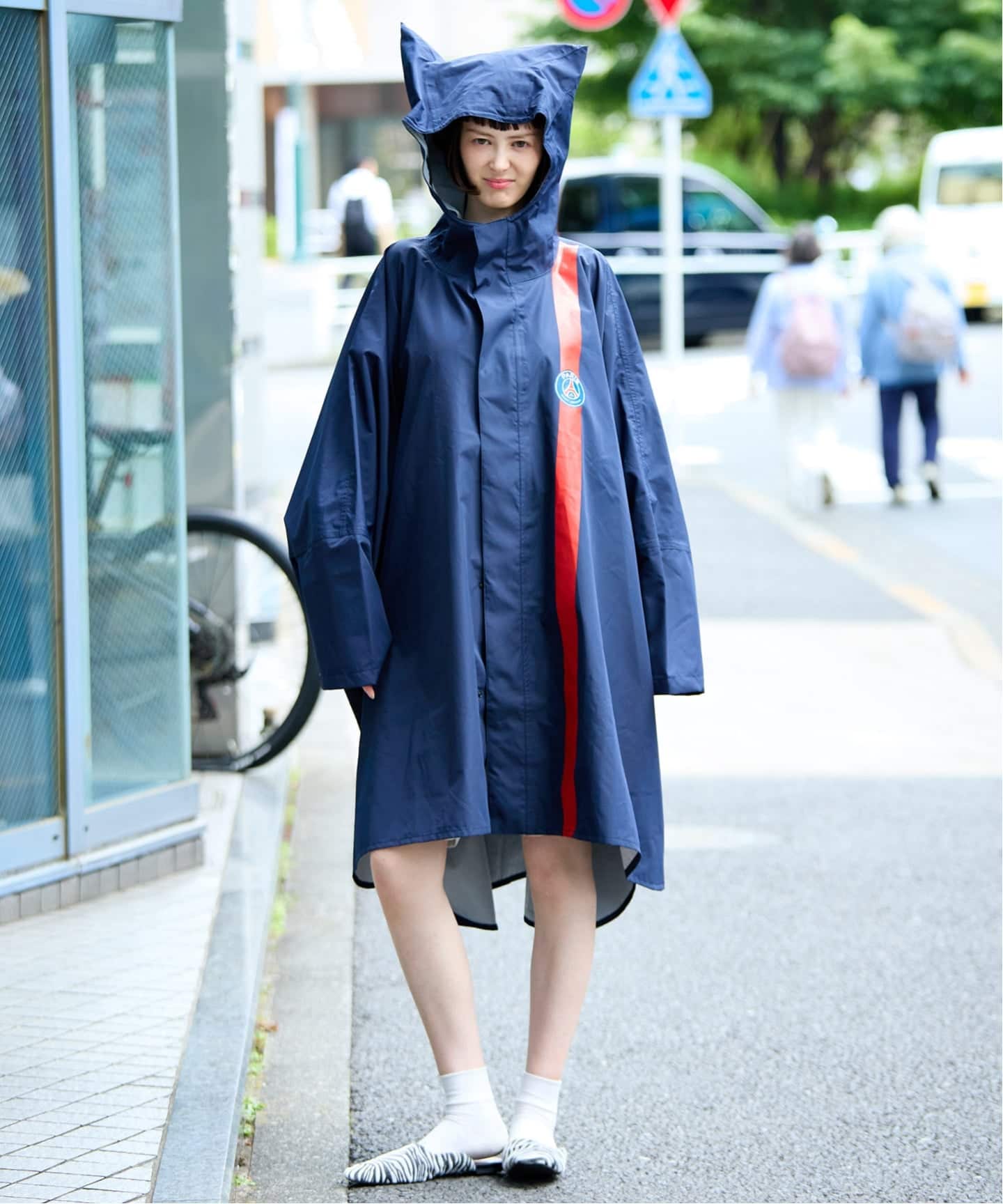PSG x ATOM RAIN PONCHO（ポンチョ・マント）｜Paris Saint-Germain