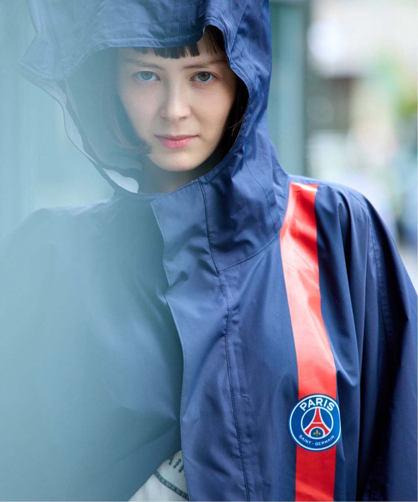 ATOMIC ポンチョ PSG x ATOM RAIN PONCHO（ポンチョ・マント）｜Paris Saint-Germain