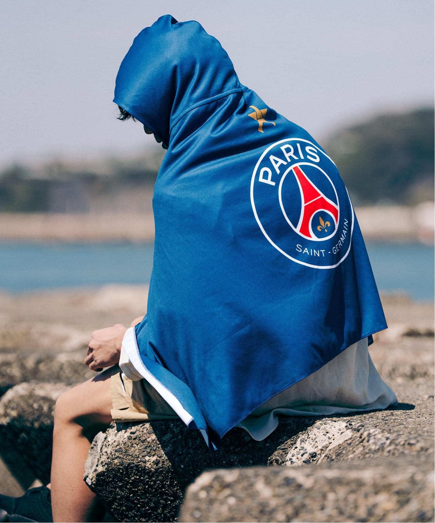 Paris Saint-Germain / パリ・サン＝ジェルマン】JP Hooded Cool Towel