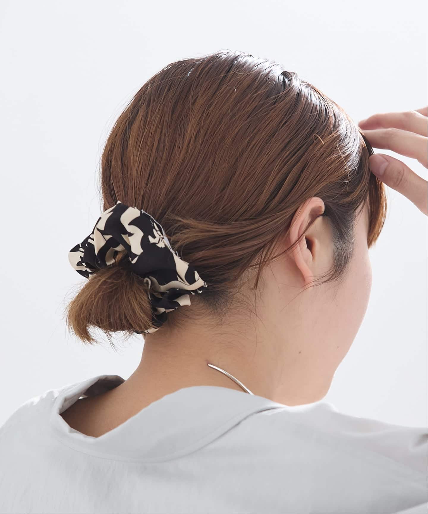 AENEIS/エネス】Mur Floral Silk Scrunchie：シュシュ（ヘア